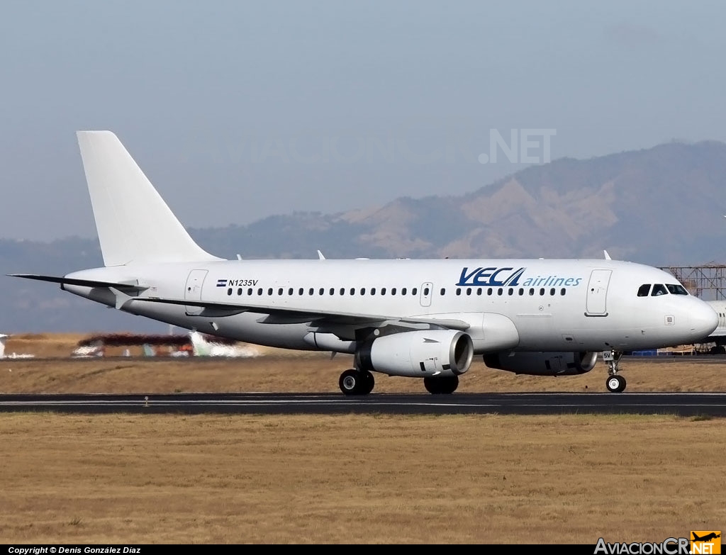 N1235V - Airbus A319-132 - VECA