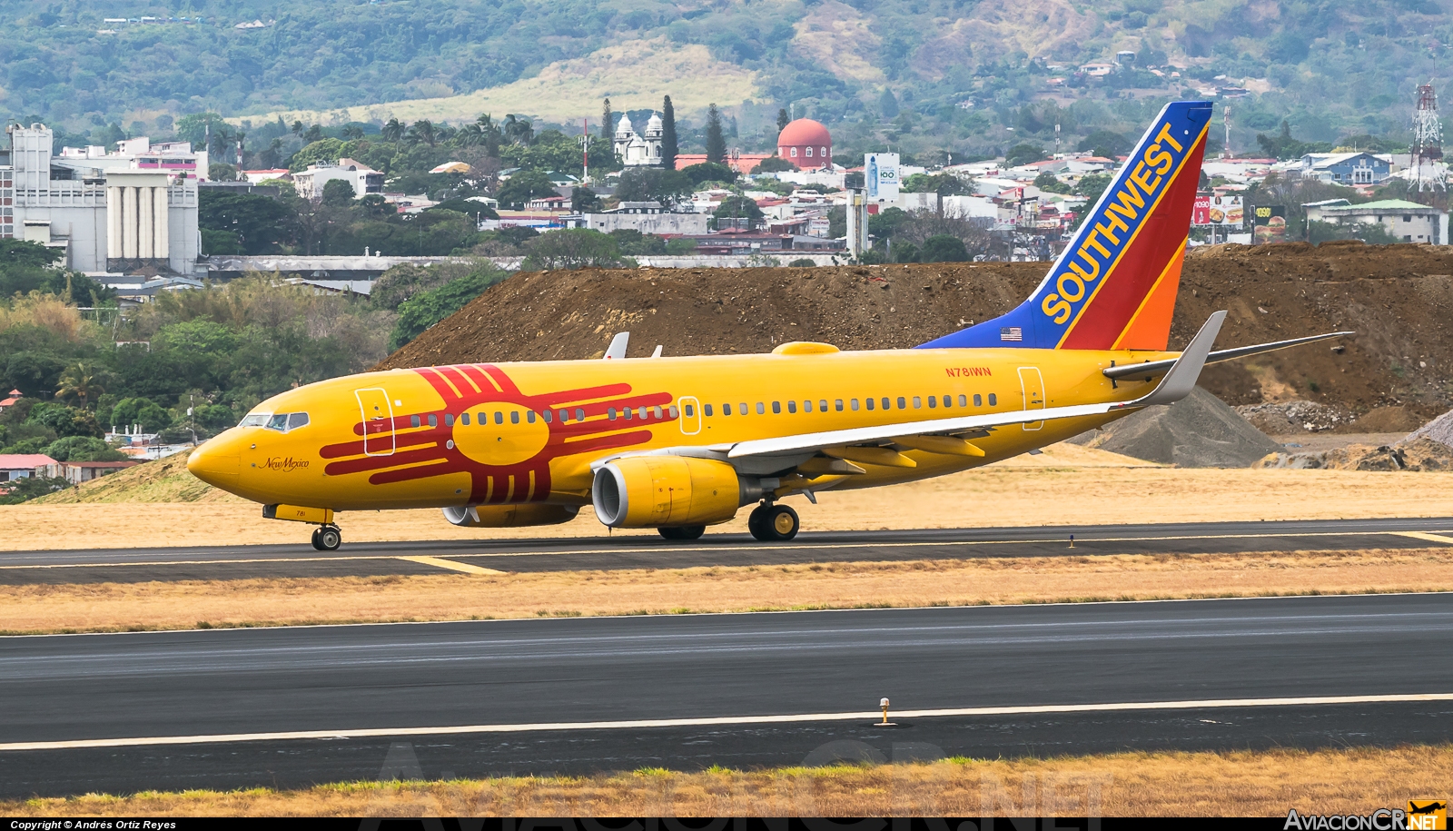 N781WN - Boeing 737-7H4 - Southwest Airlines