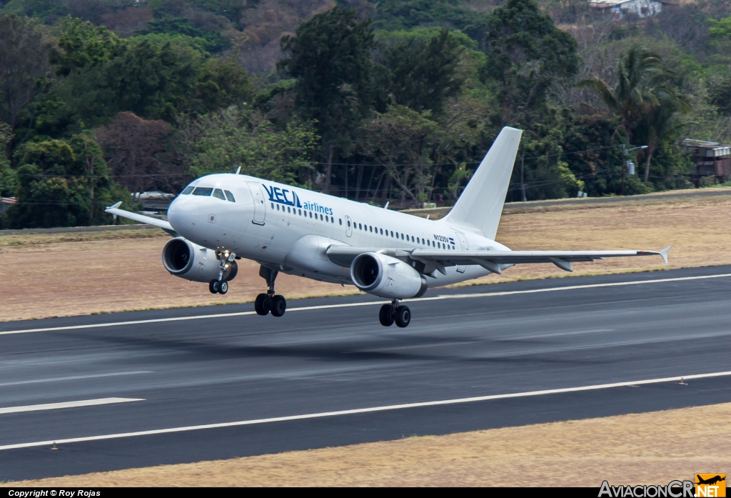 N1235V - Airbus A319-132 - VECA