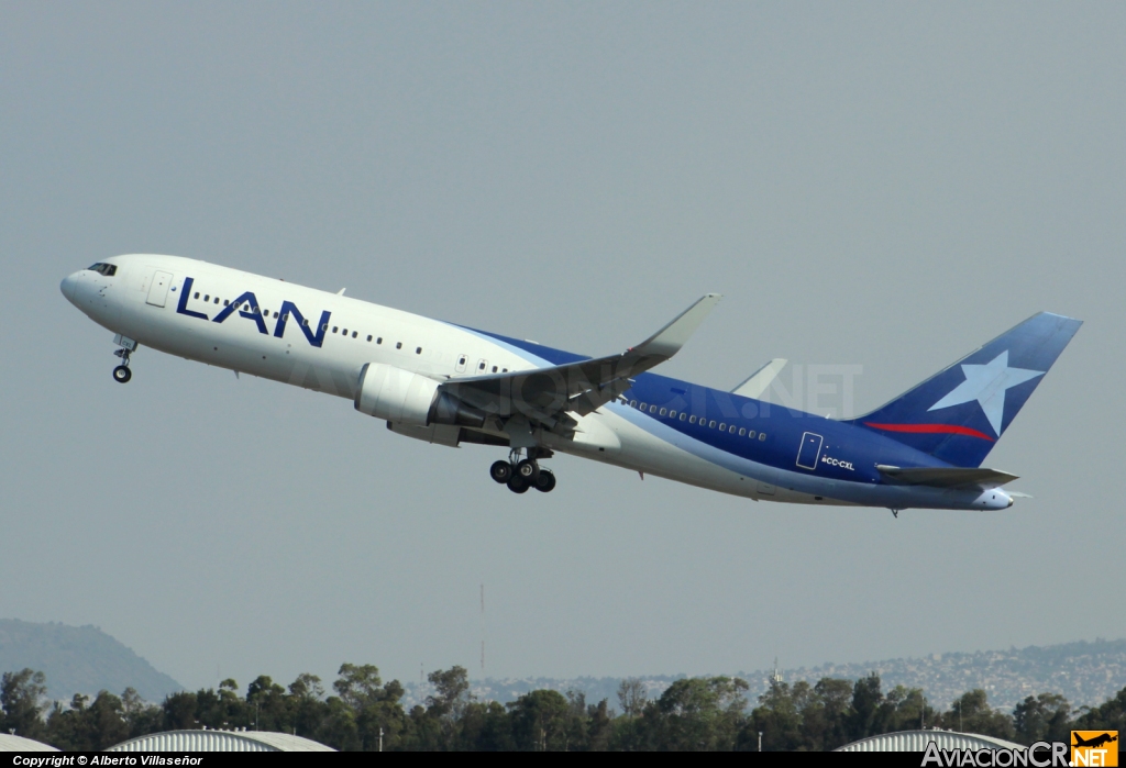 CC-CXL - Boeing 767-3Q8/ER - LAN Airlines