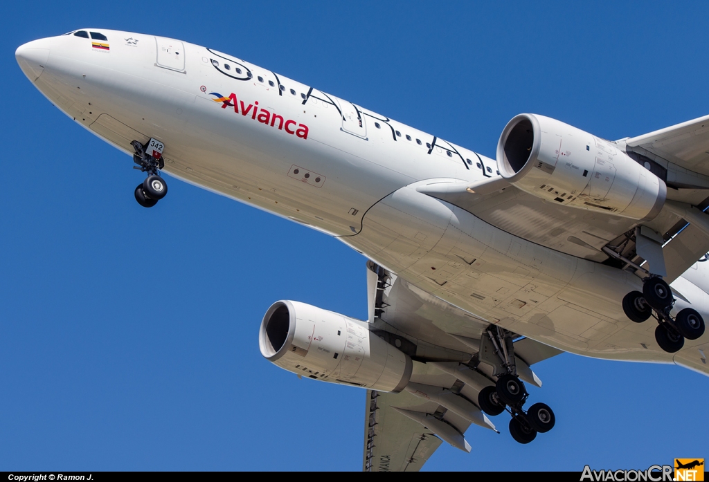 N342AV - Airbus A330-243 - Avianca