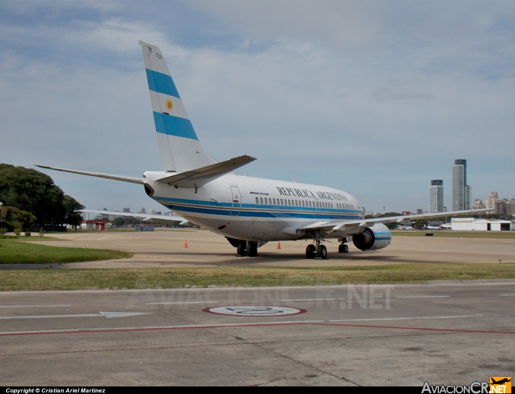 T-04 - Boeing 737-5H6 - Fuerza Aerea Argentina