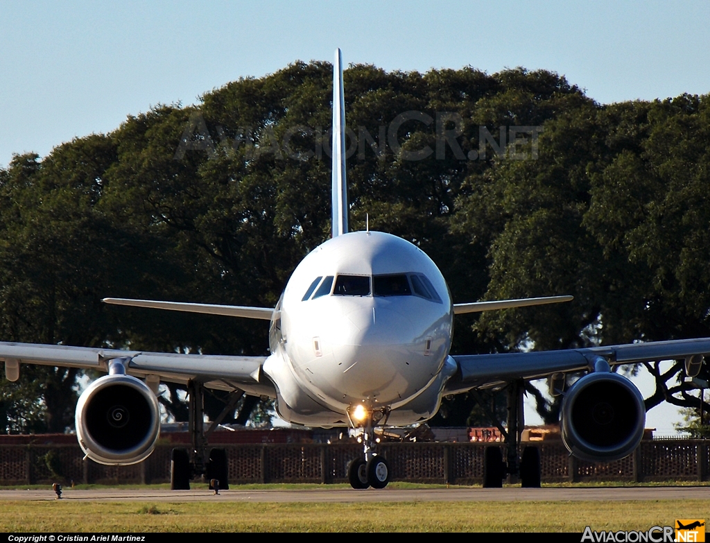 LV-BFO - Airbus A320-233 - LAN Argentina