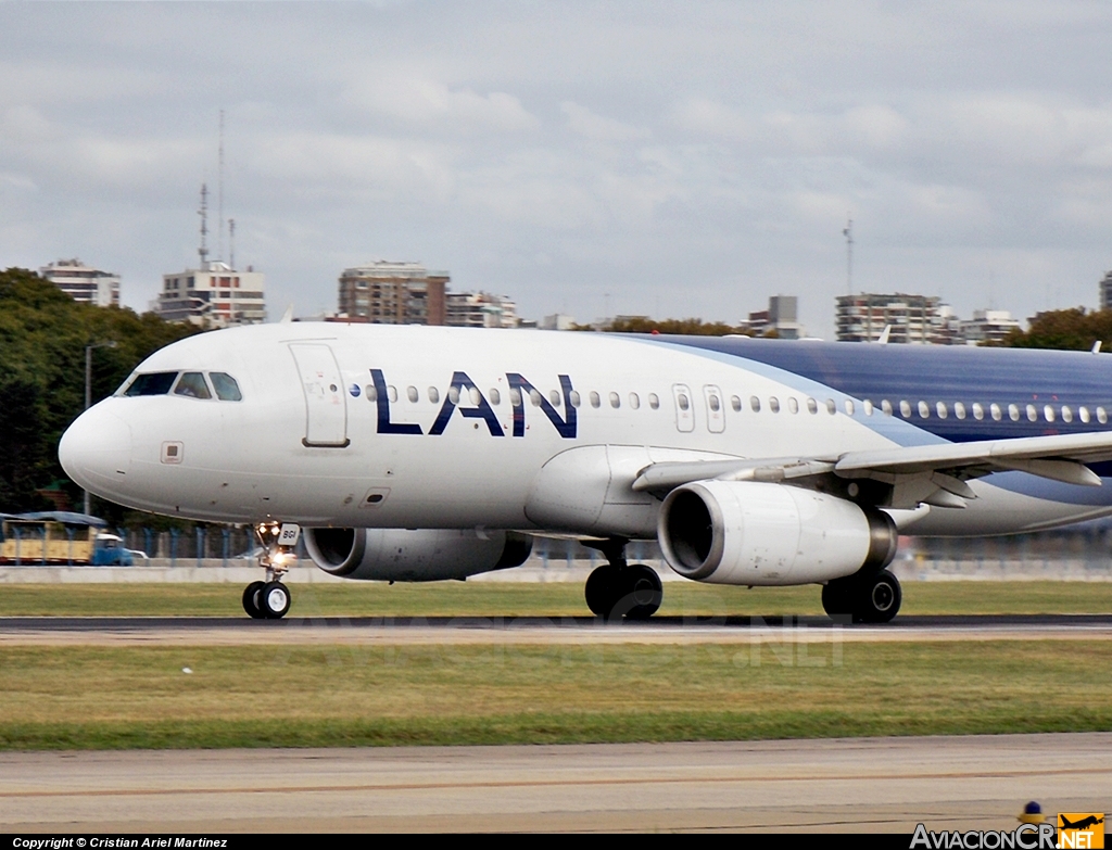 LV-BGI - Airbus A320-233 - LAN Argentina