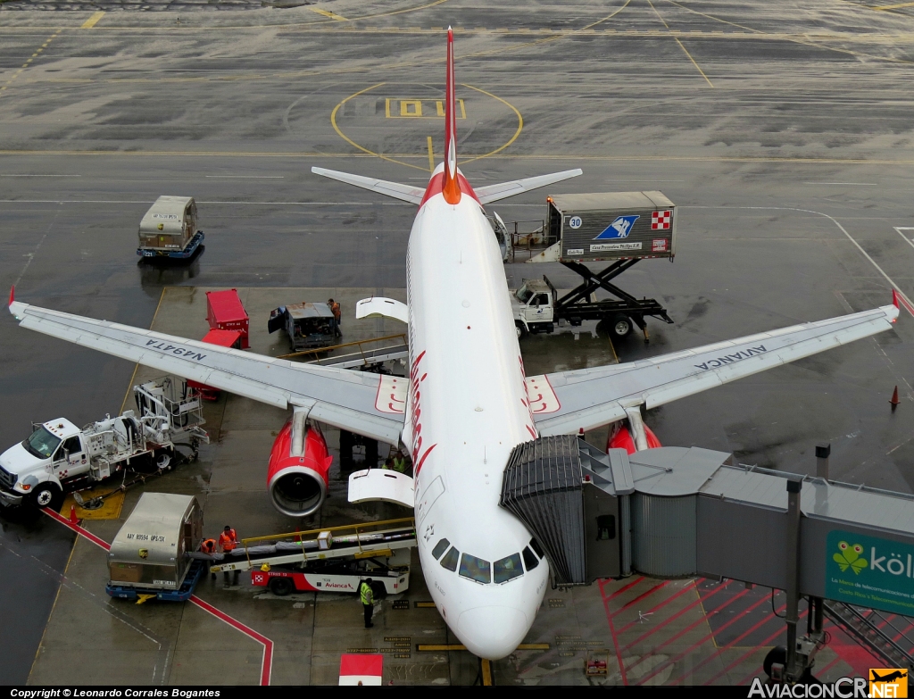 N494TA - Airbus A320-233 - Avianca