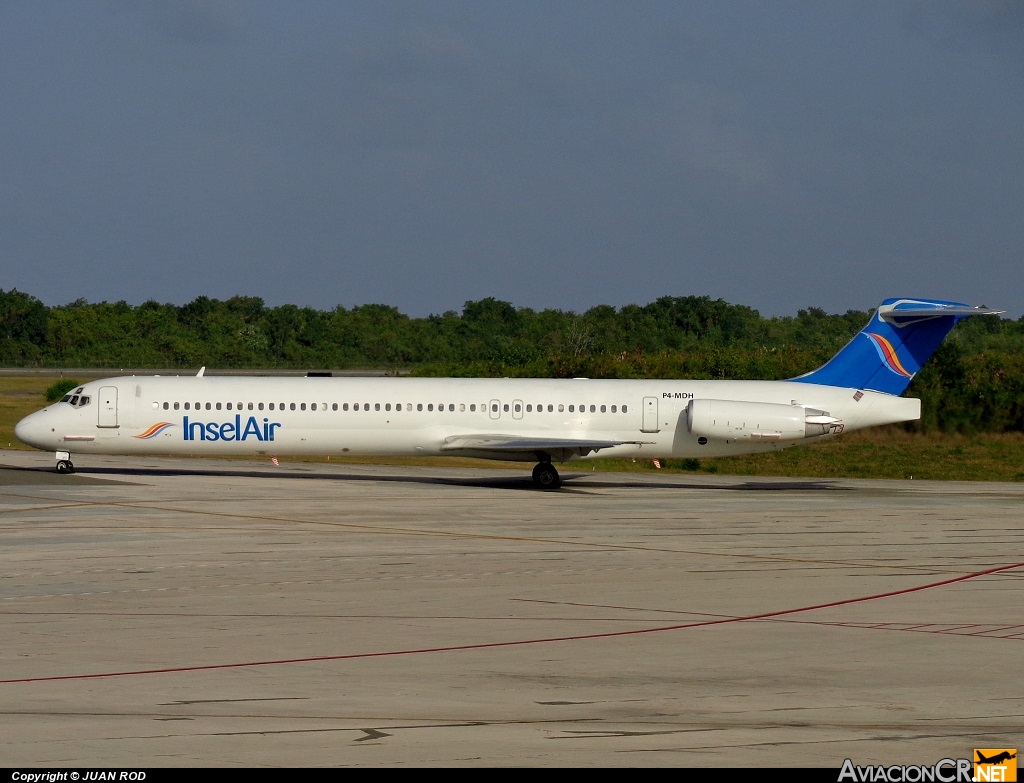 P4-MDH - McDonnell Douglas MD-82 (DC-9-82) - Insel Air