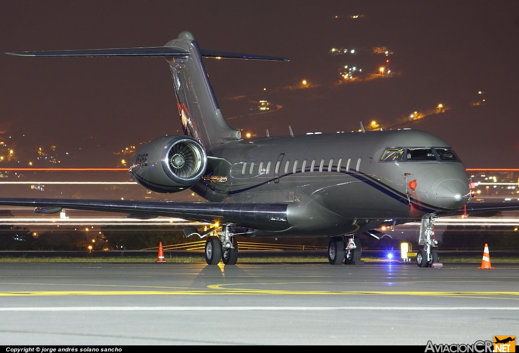 N595E - Bombardier BD-700-1A10 Global Express - Privado
