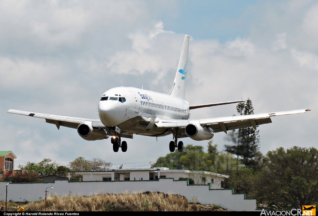 HR-AVR - Boeing 737-232/Adv - Easy Sky