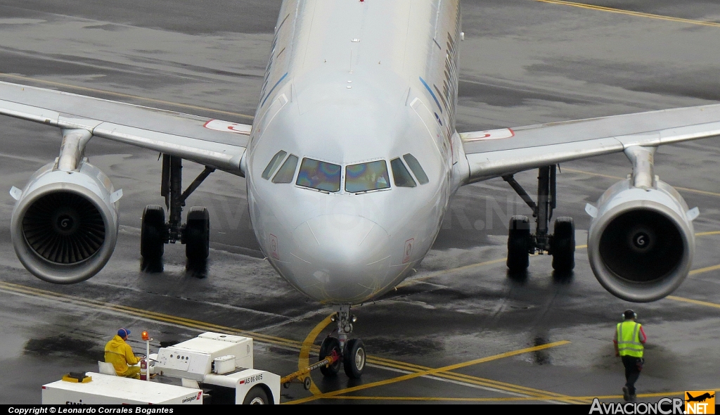 N700UW - Airbus A319-112 - American Airlines