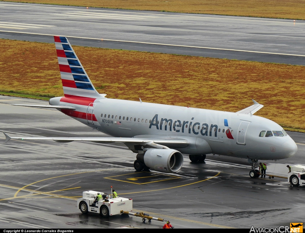 N700UW - Airbus A319-112 - American Airlines