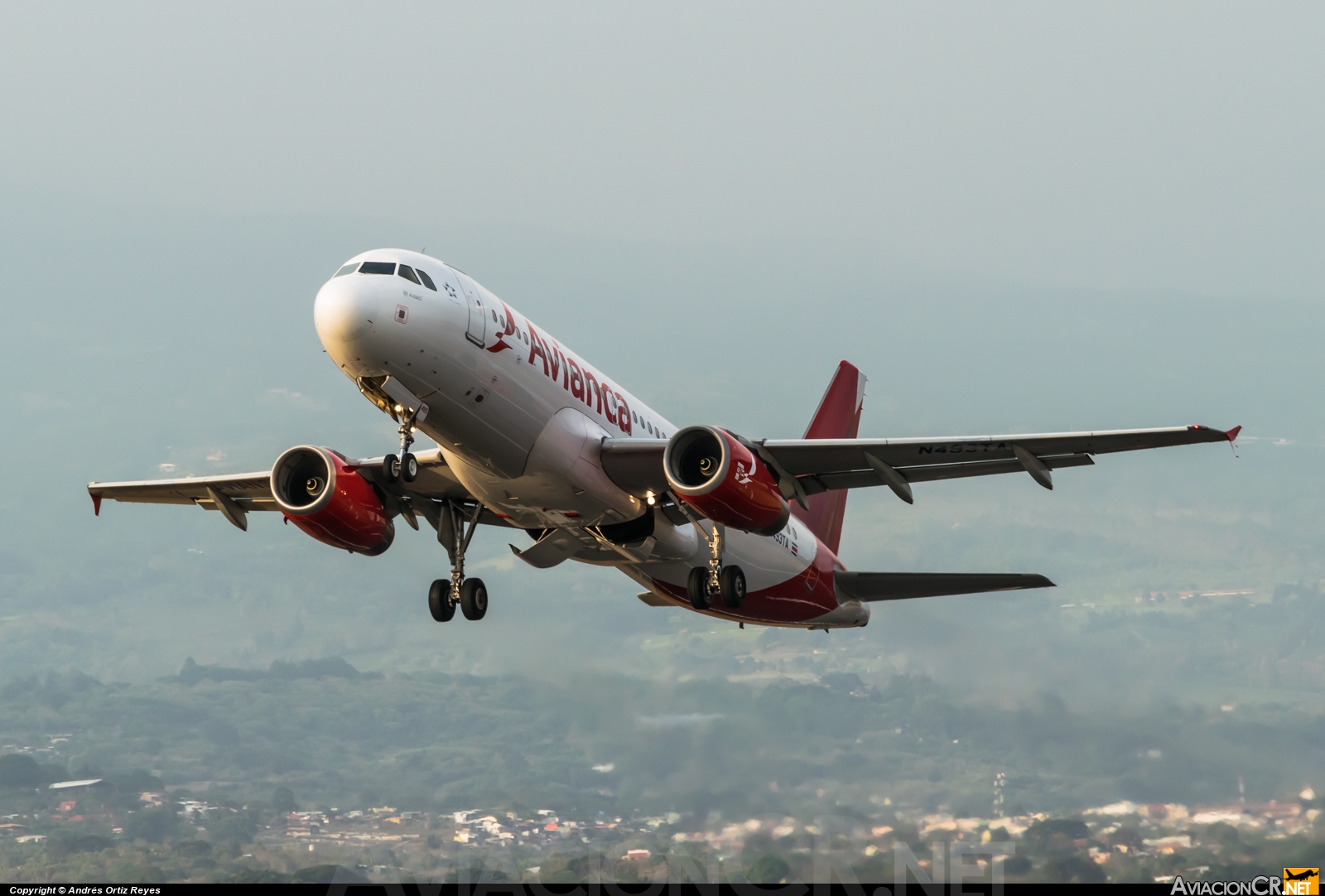 N493TA - Airbus A320-233 - Avianca