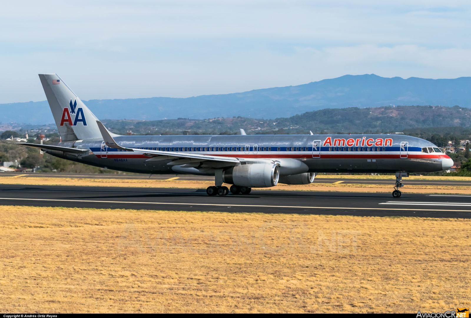 N646AA - Boeing 757-223 - American Airlines