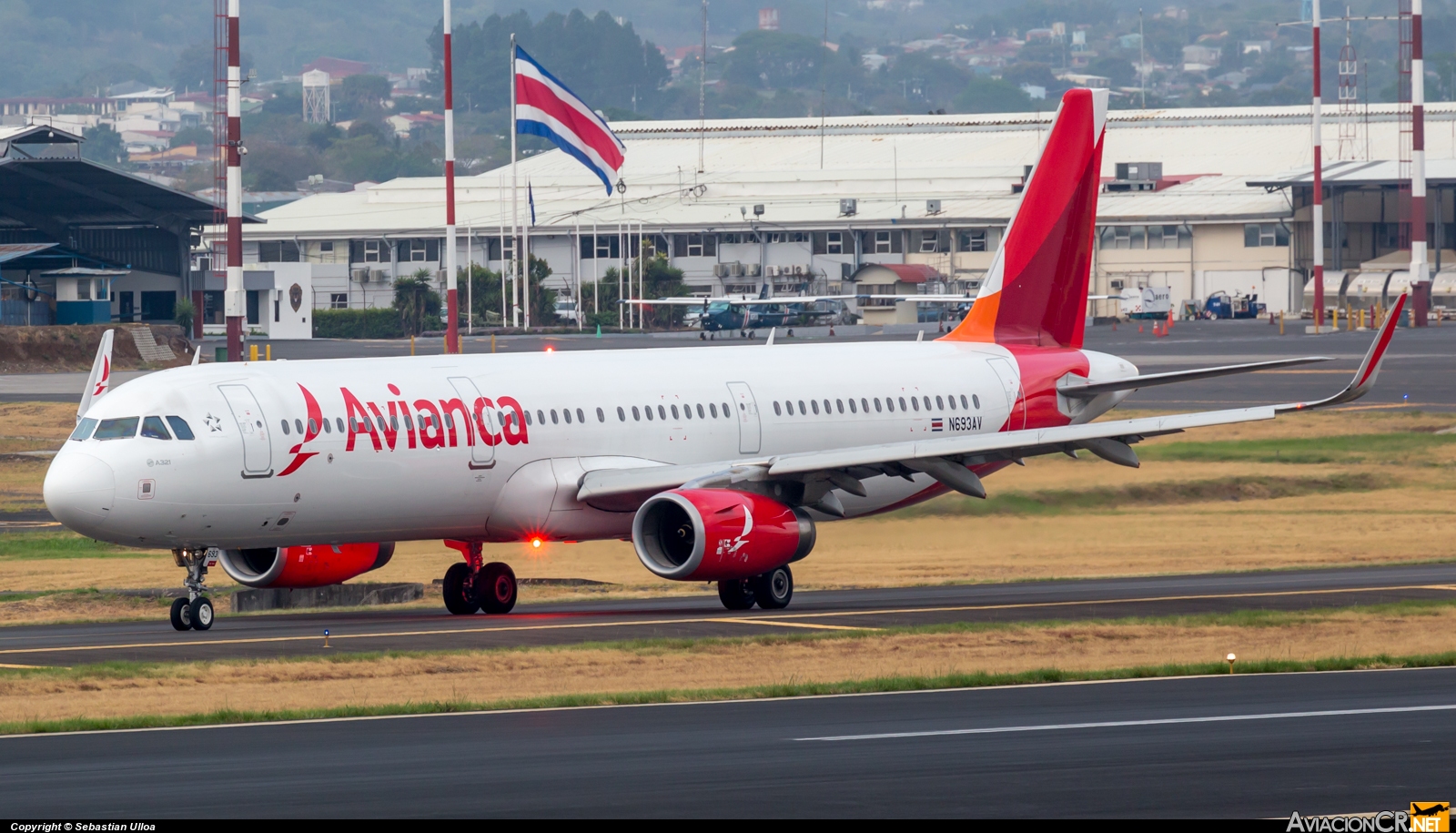 N693AV - Airbus A321-231 - Avianca