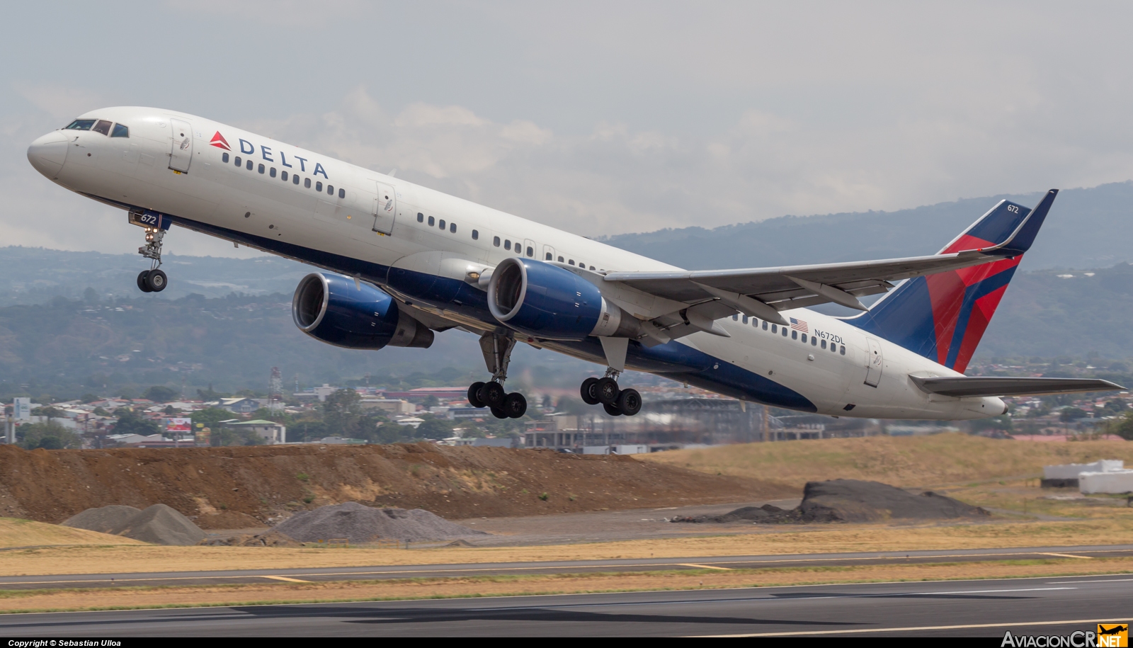 N672DL - Boeing 757-232 - Delta Air Lines