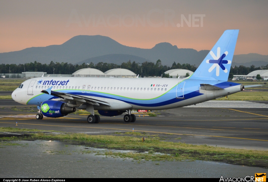 XA-JCV - Airbus A320-214 - Interjet