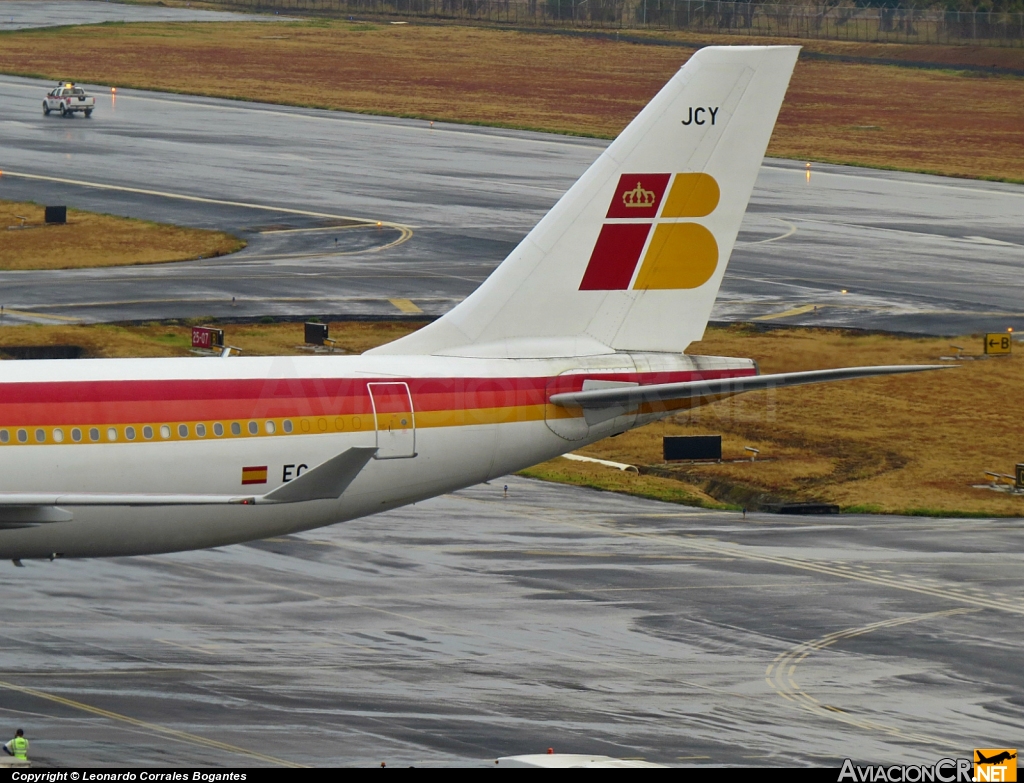 EC-JCY - Airbus A340-642 - Iberia