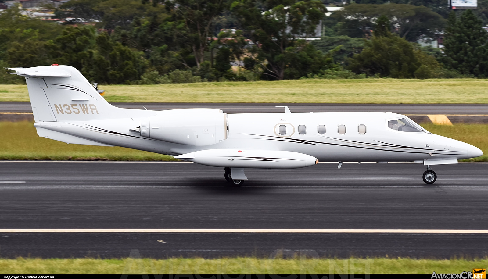 N35WR - Learjet 35A - Privado
