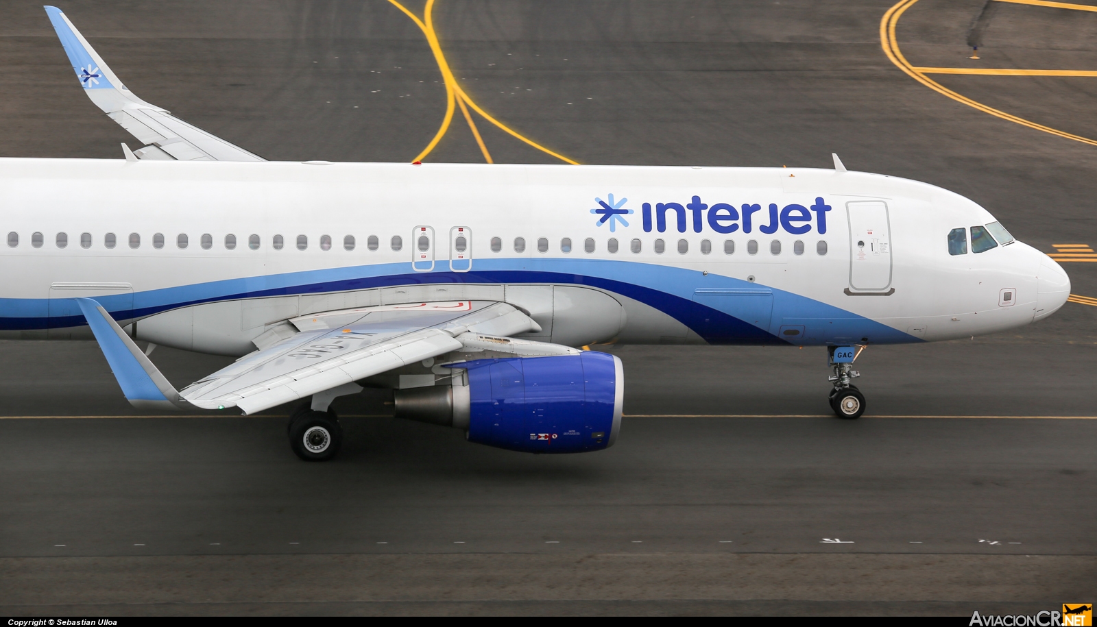 XA-GAC - Airbus A320-214 - Interjet