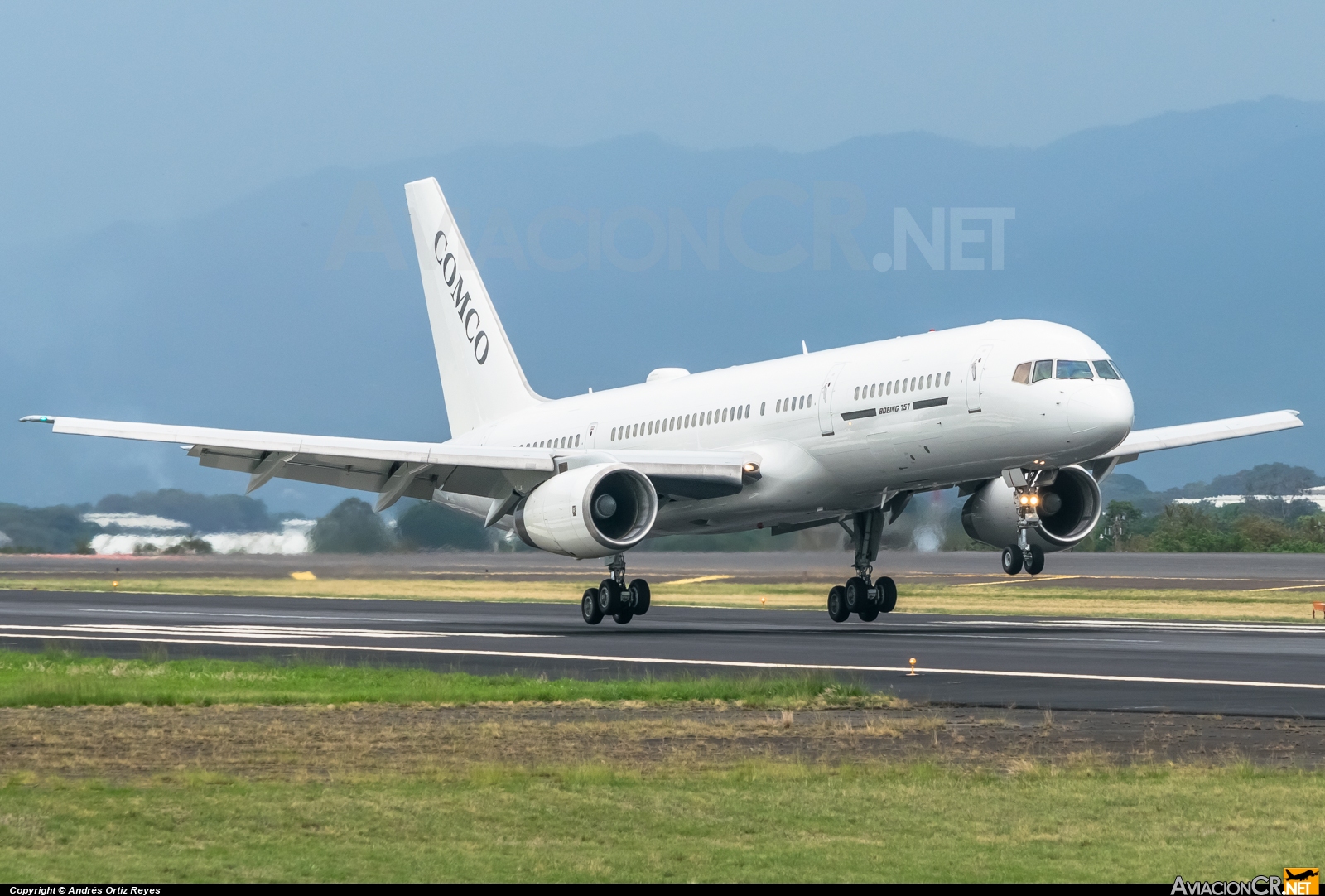 N610G - Boeing 757-22L - Comco