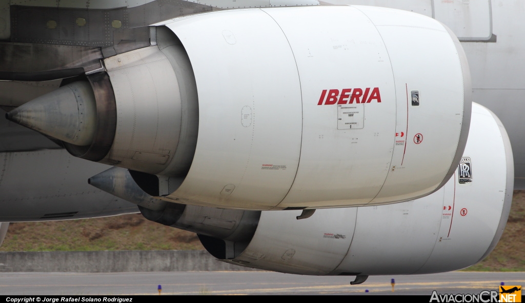 EC-IZX - Airbus A340-642 - Iberia