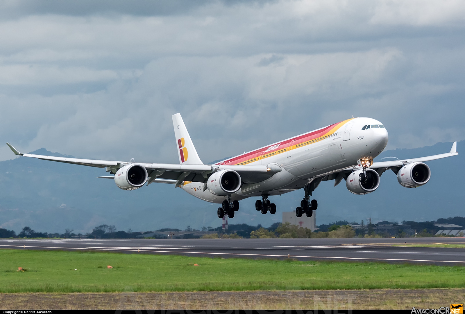 EC-IZY - Airbus A340-642 - Iberia