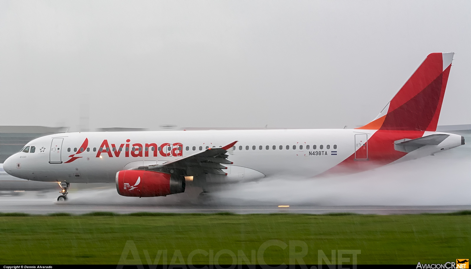 N498TA - Airbus A320-233 - TACA