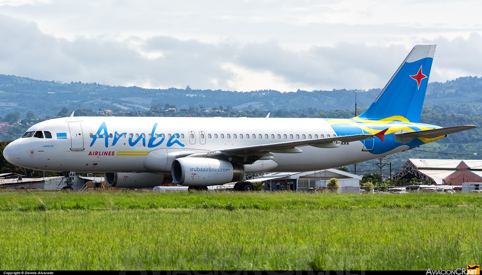 P4-AAA - Airbus A320-232 - Aruba Airlines