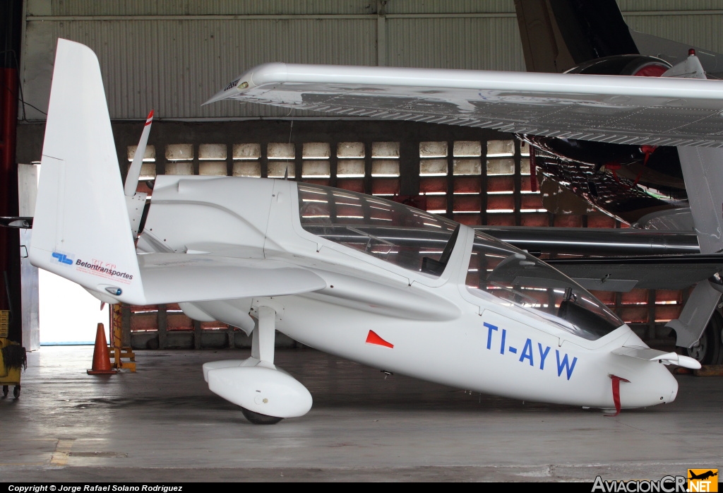 TI-AYW - Gyroflug SC01B-160 Speed Canard - Privado