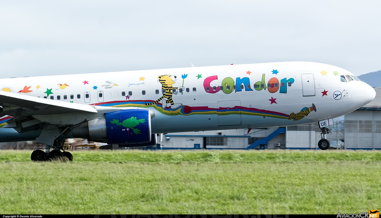 D-ABUE - Boeing 767-330/ER - Condor