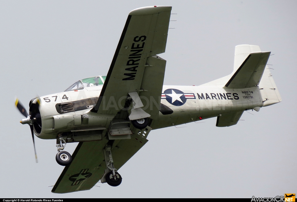 N8574 - North American T-28B Trojan - Privado