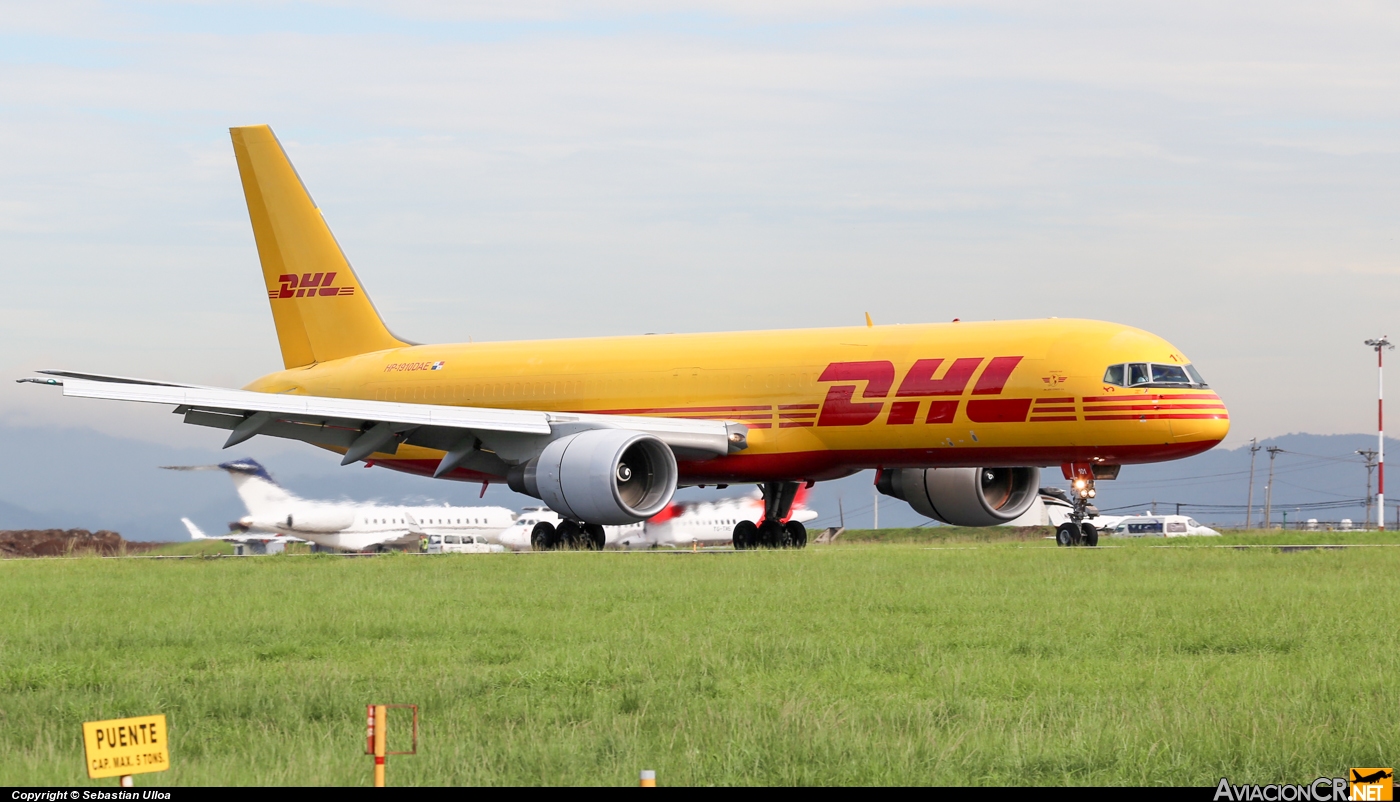 HP-1910DAE - Boeing 757-27A(SF) - DHL Aero Expreso