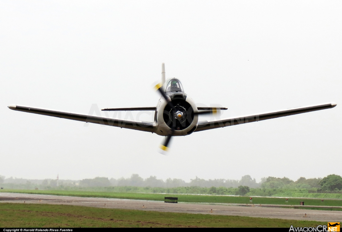 N8574 - North American T-28B Trojan - Privado