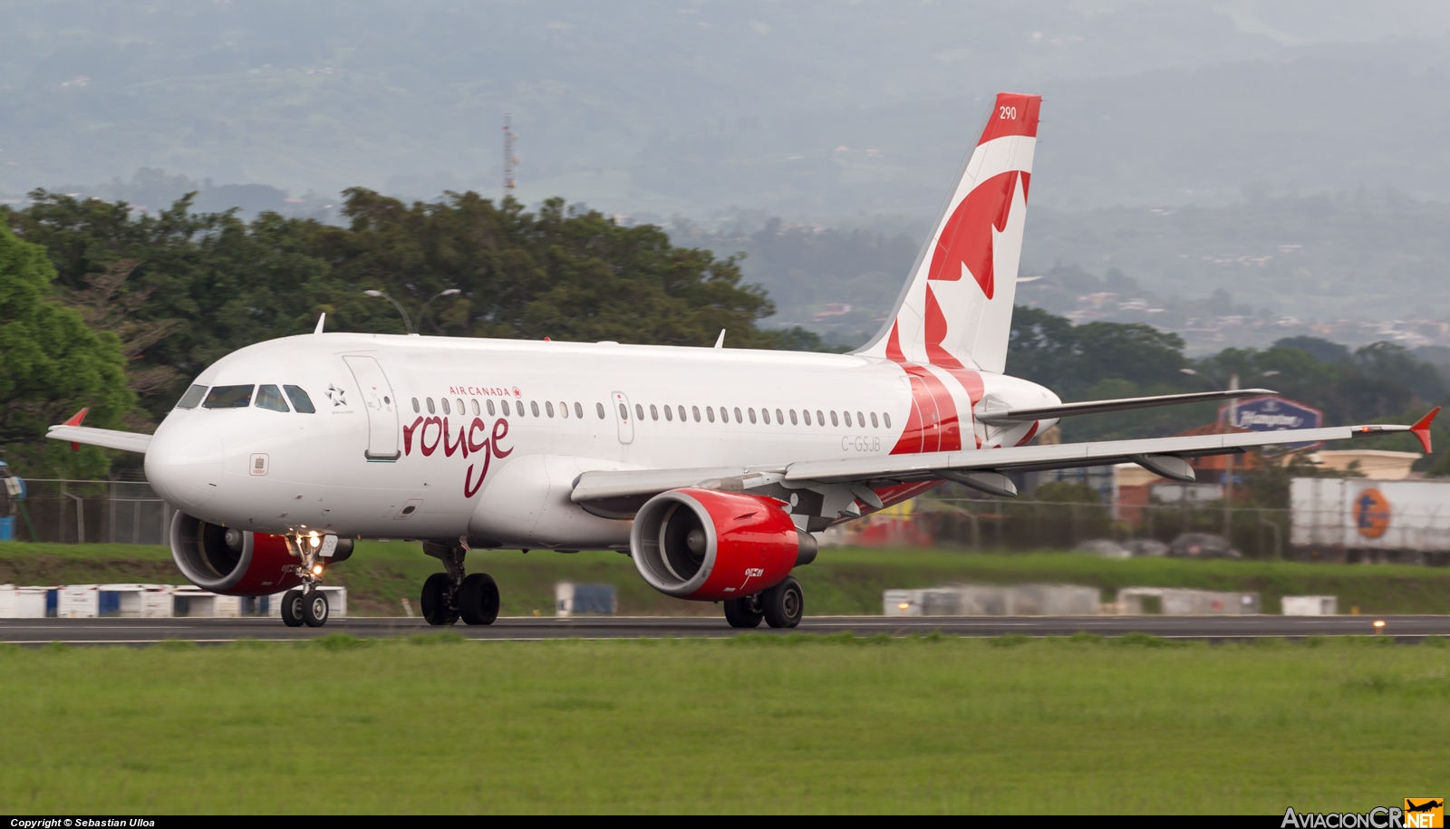 C-GSJB - Airbus A319-112 - Air Canada Rouge