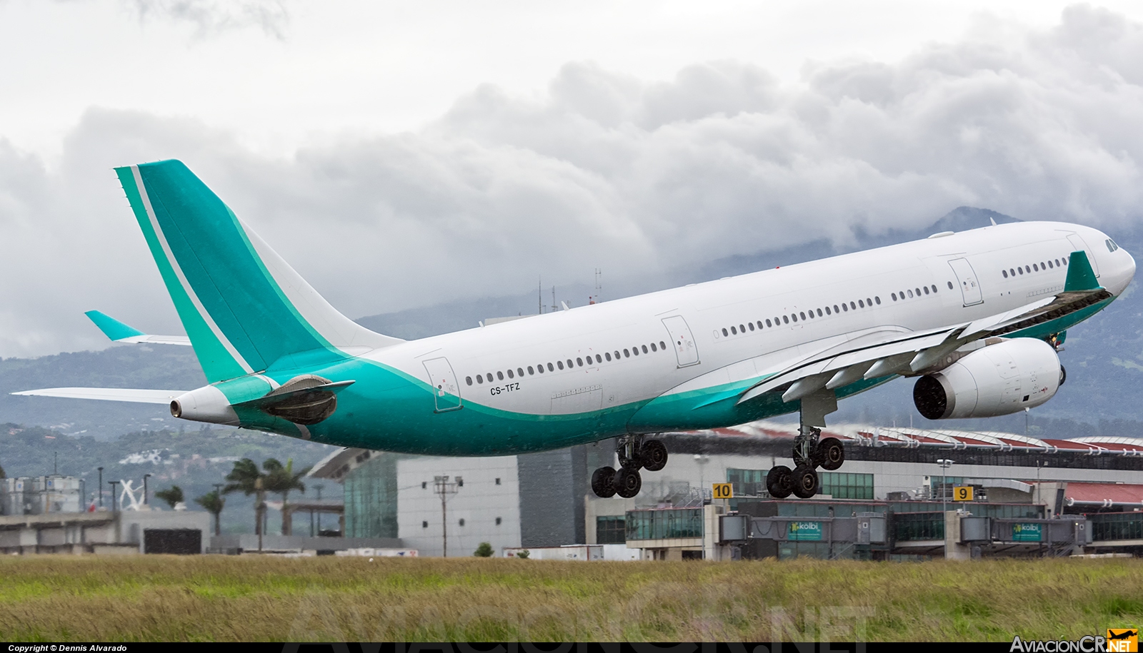 CS-TFZ - Airbus A330-243 - HiFly