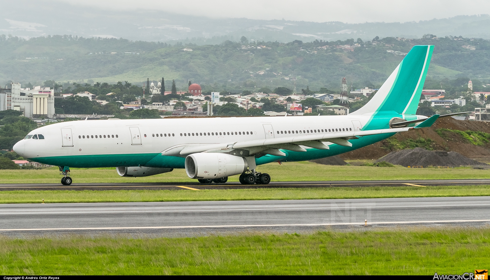 CS-TFZ - Airbus A330-243 - HiFly