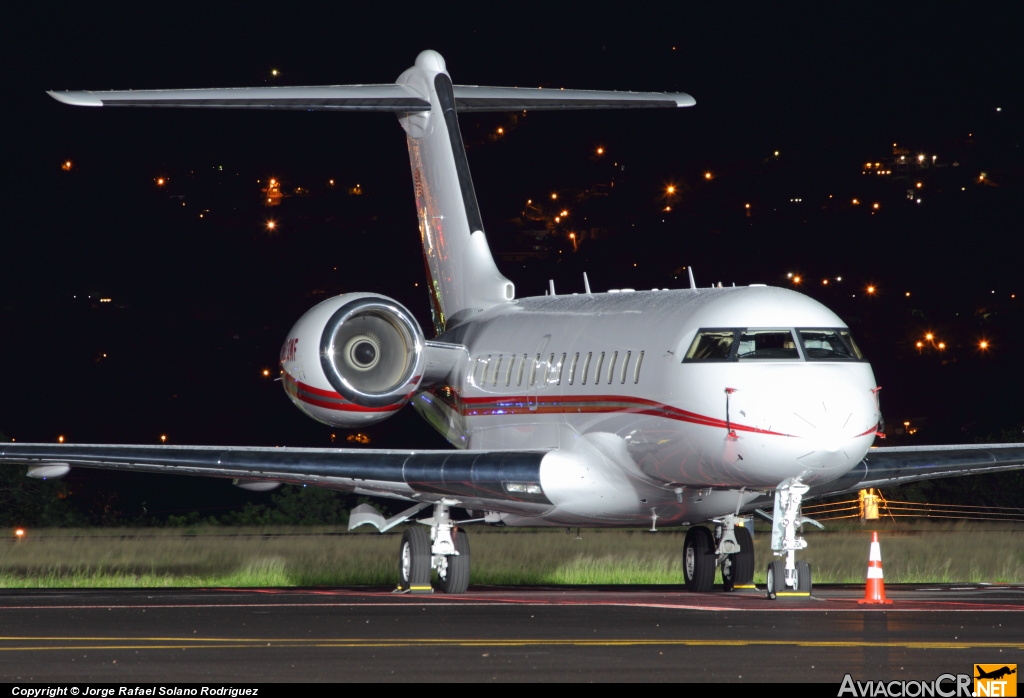 N613WF - Bombardier BD-700-1A10 Global Express - Privado