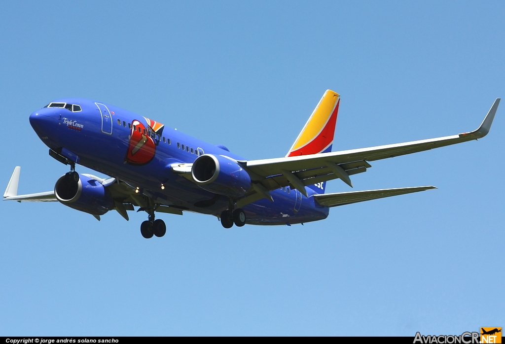 N409WN - Boeing 737-7H4 - Southwest Airlines