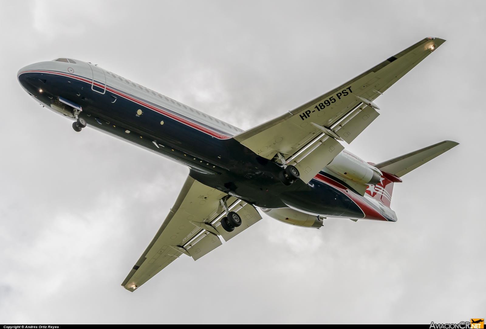 HP-1895PST - Fokker 100 - Air Panama