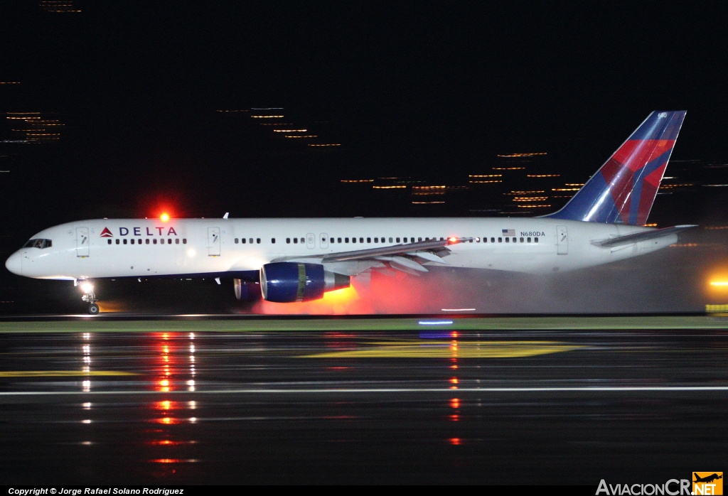 N6700 - Boeing 757-232 - Delta Air Lines