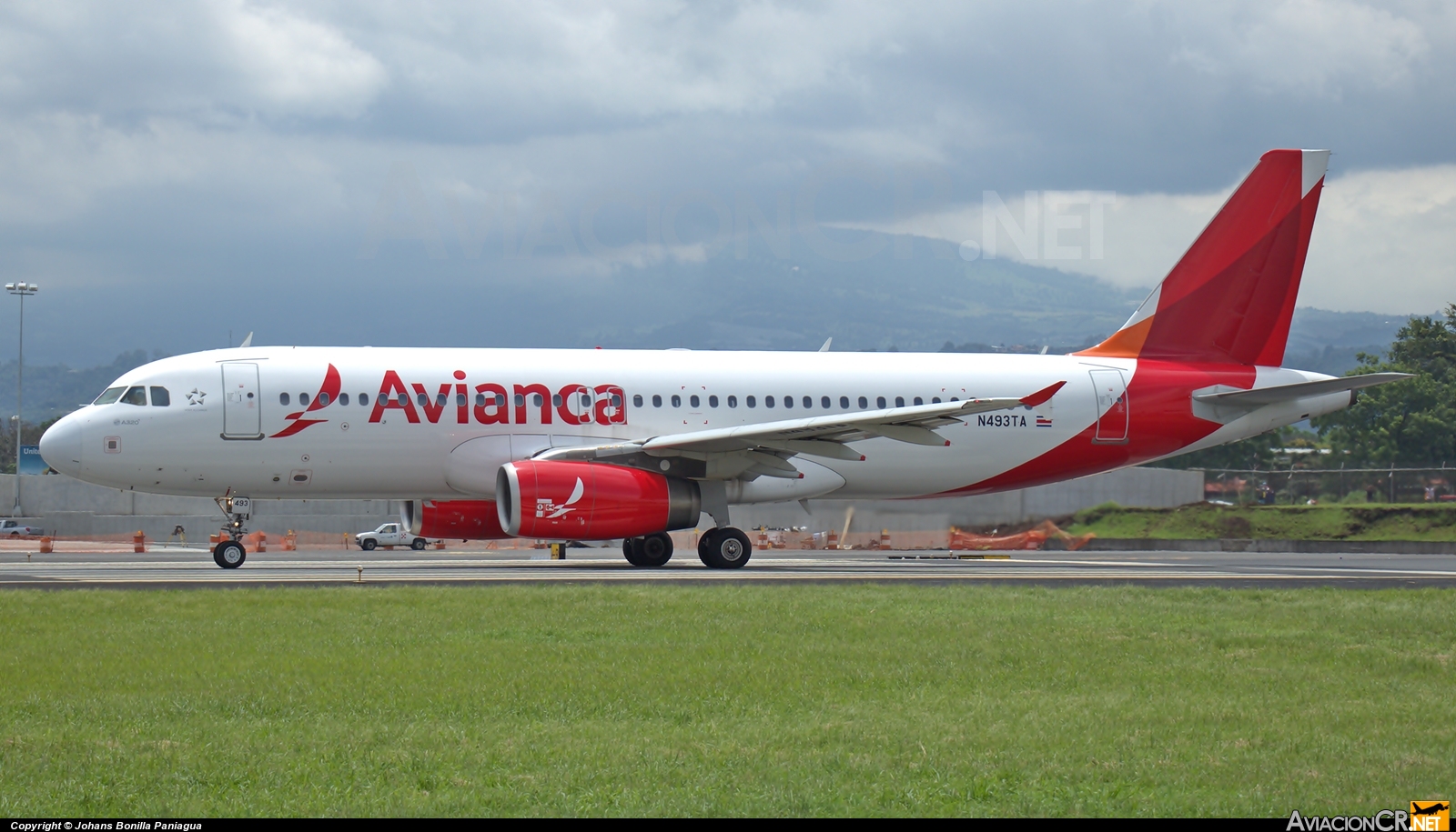 N493TA - Airbus A320-233 - TACA