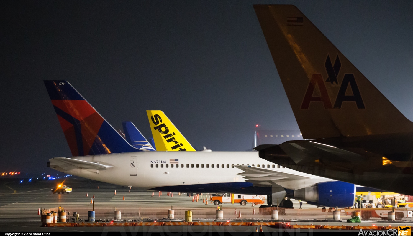 N6711M - Boeing 757-232 - Delta Air Lines