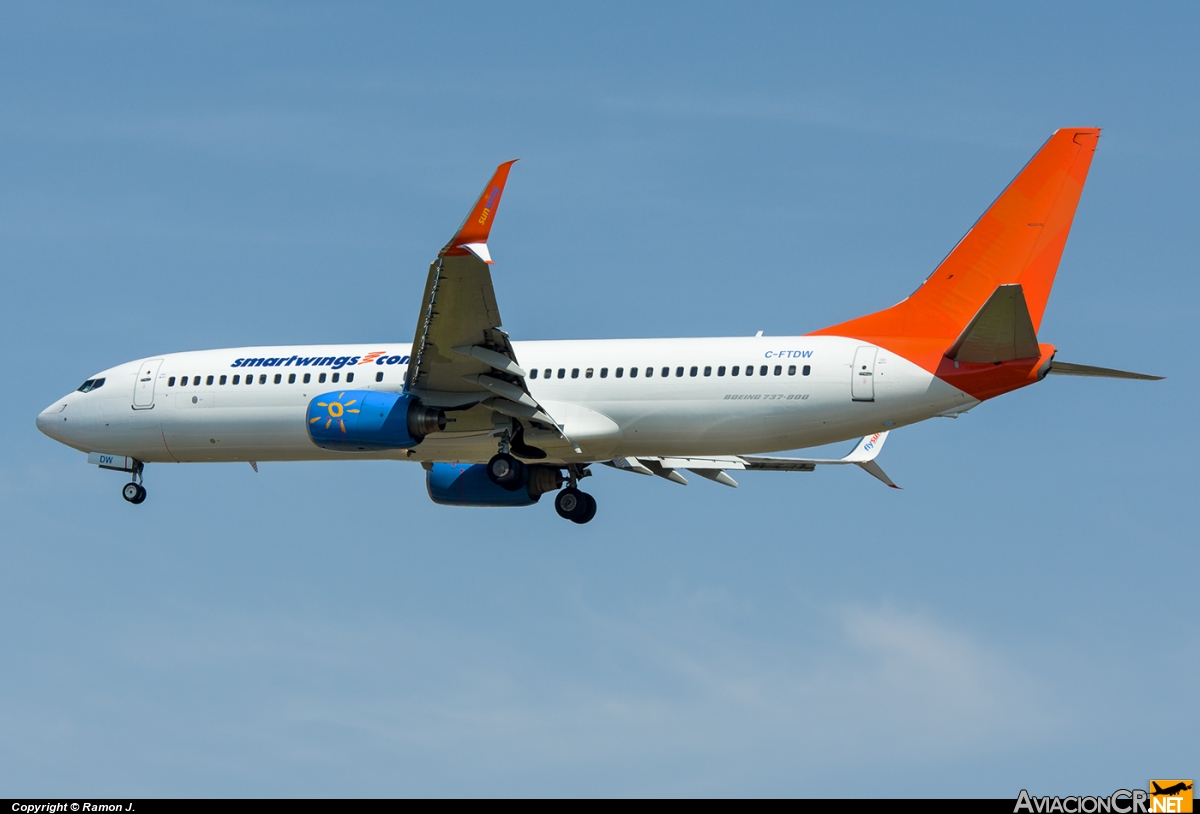 C-FTDW - Boeing 737-808 - Smartwings