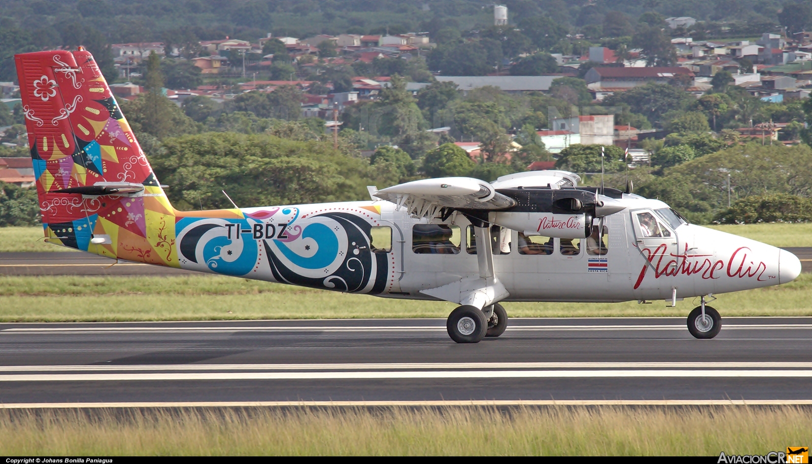 TI-BDZ - De Havilland Canada DHC-6-300 Twin Otter/VistaLiner - Nature Air