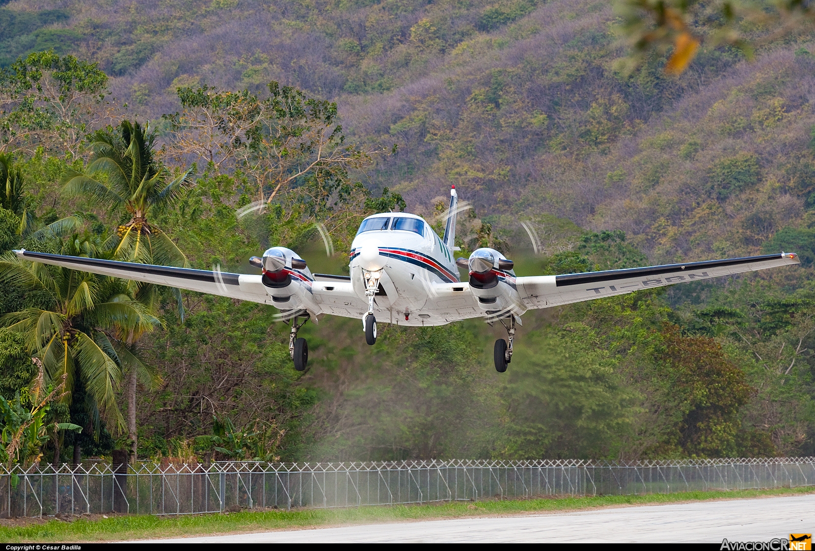 TI-BBN - Beechcraft 65-90 King Air - Nature Air