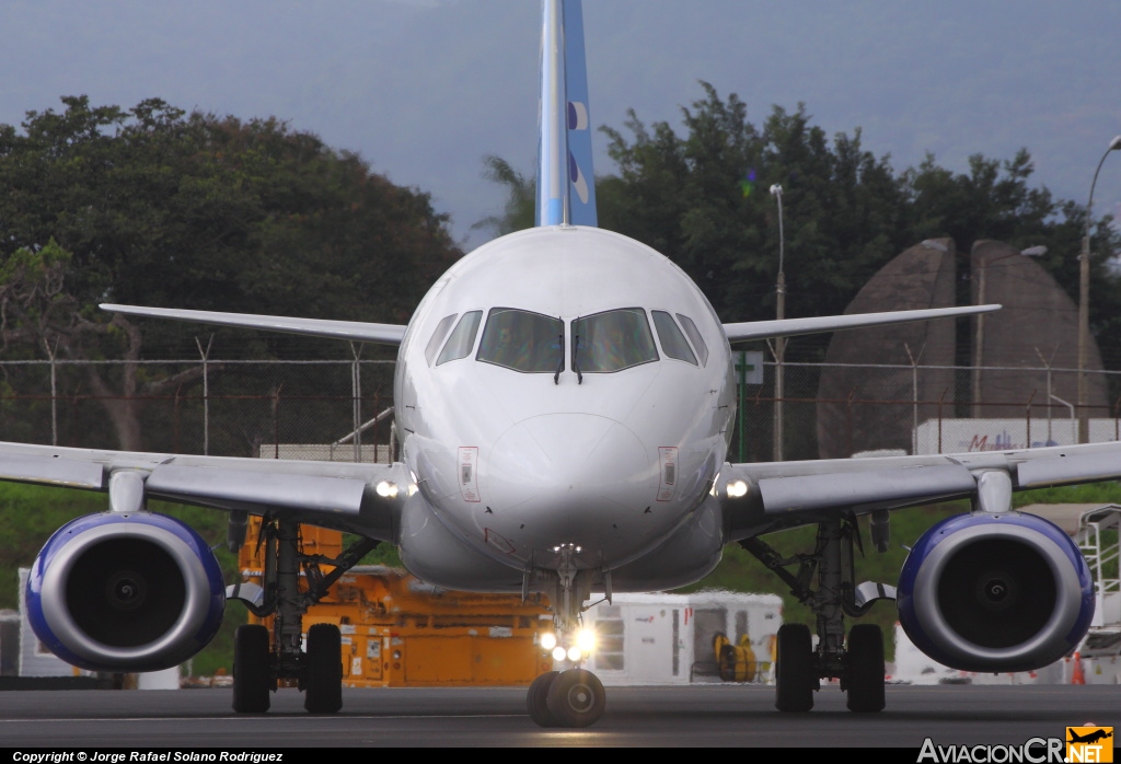 XA-JLP - Sukhoi Superjet 100-95B - Interjet
