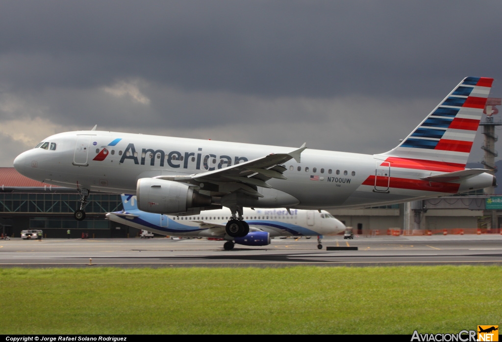 N700UW - Airbus A319-112 - American Airlines
