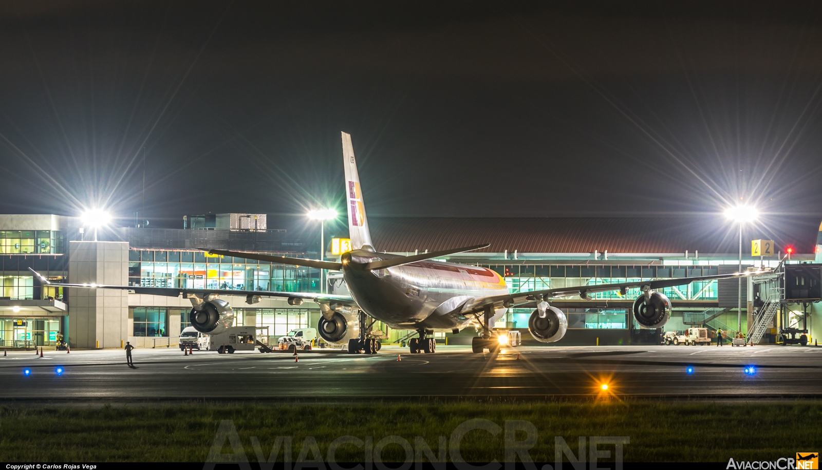 EC-IOB - Airbus A340-642 - Iberia