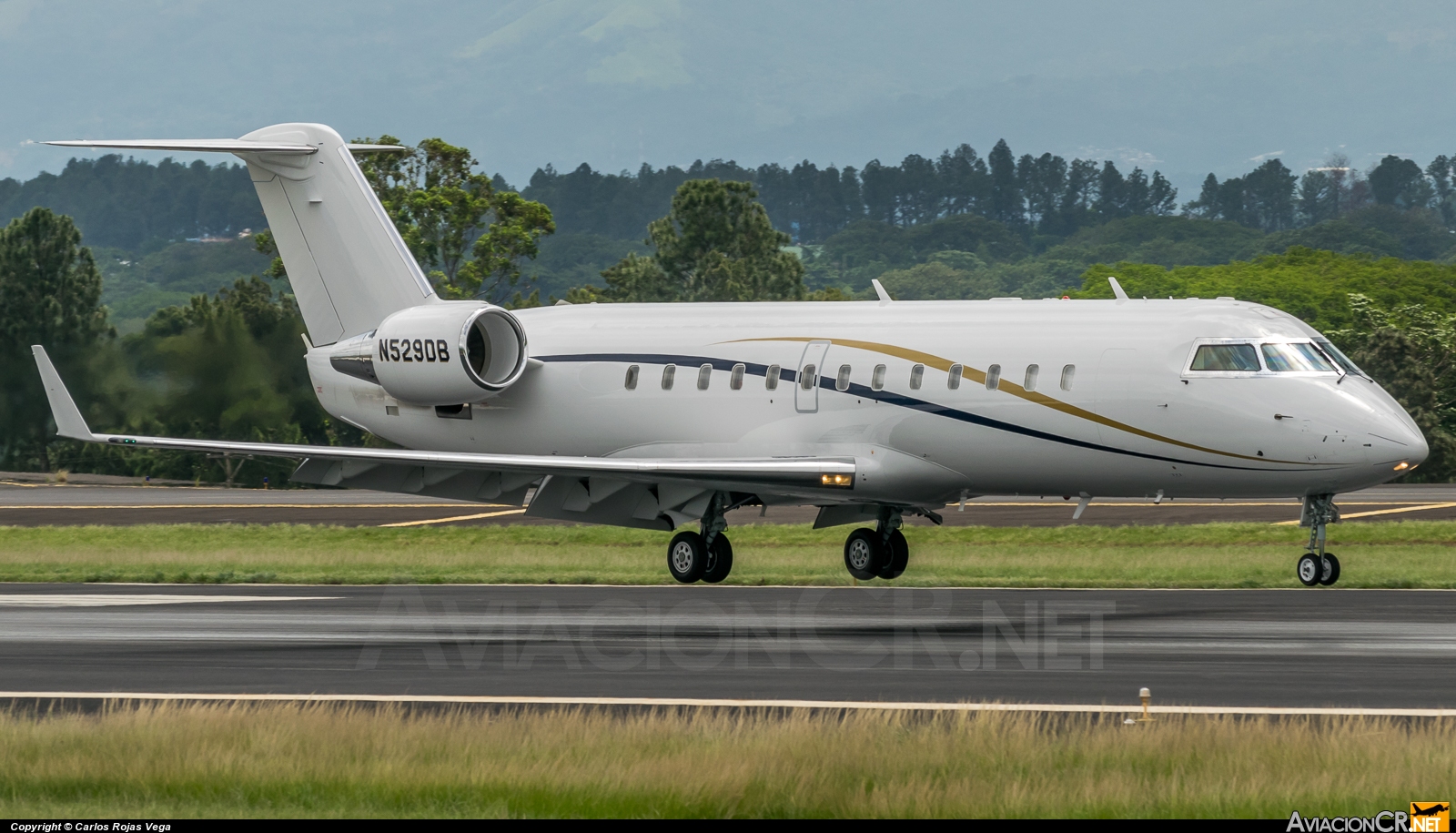 N529DB - Canadair CL-600-2B19 Challenger SE - Privado