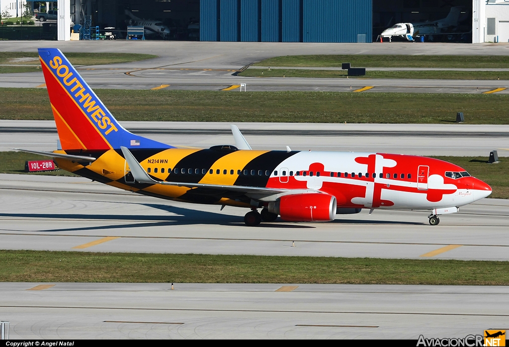 N214WN - Boeing 737-7H4 - Southwest Airlines