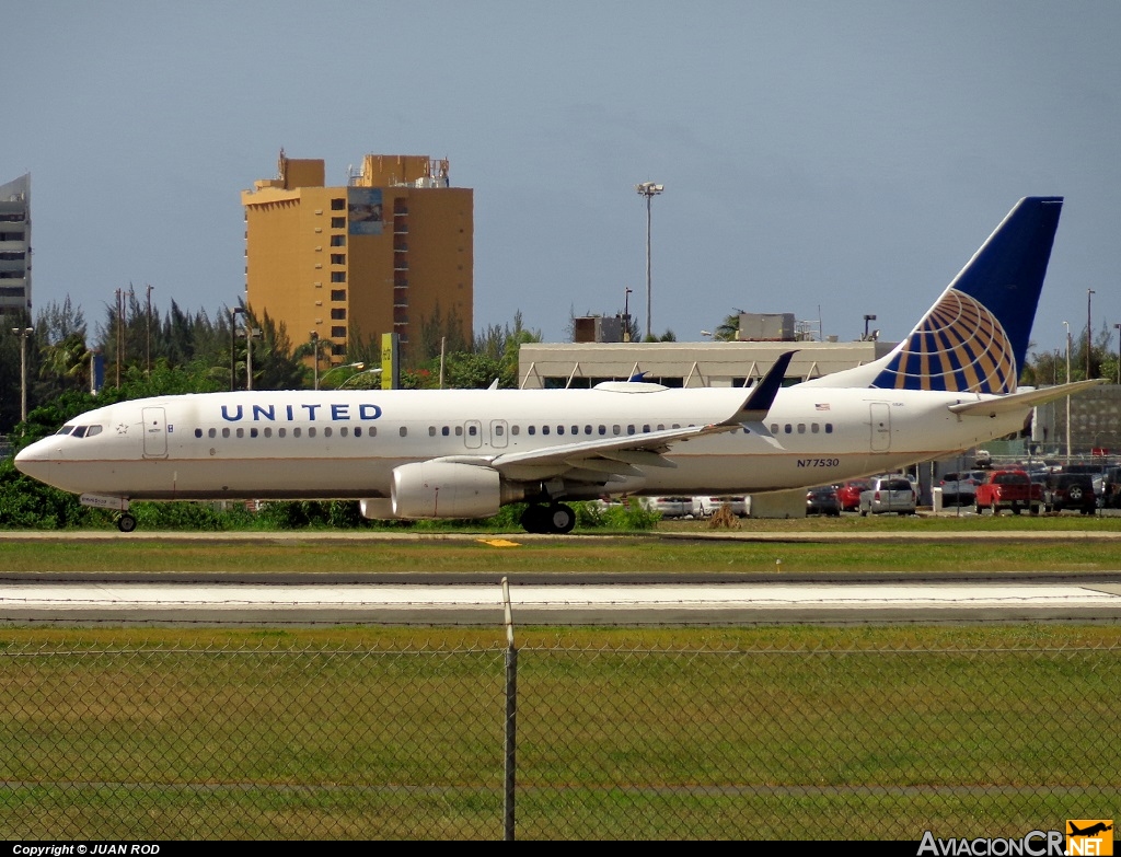 N77530 - Boeing 737-824 - United Airlines